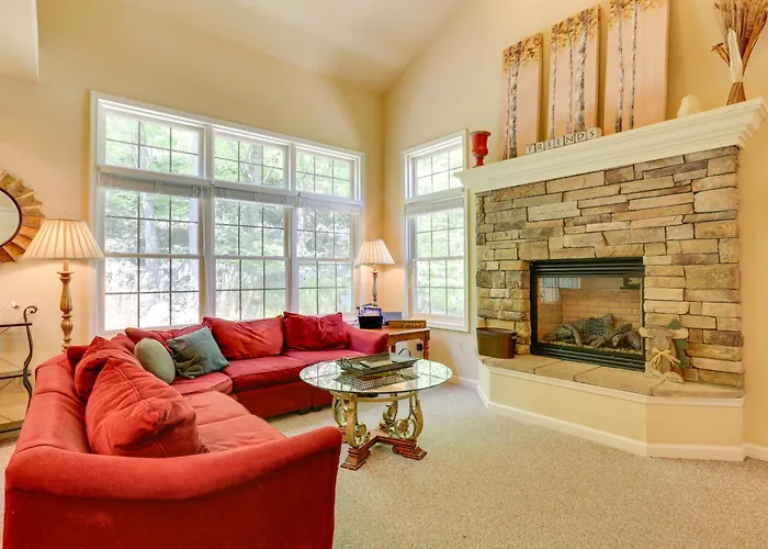 Family-Friendly Retreat Half Mi To Big Boulder Lake