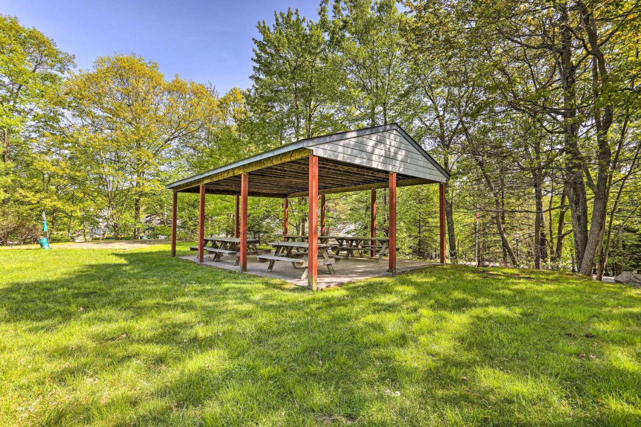 Family-friendly Retreat Half Mi To Big Boulder * Lake Harmony